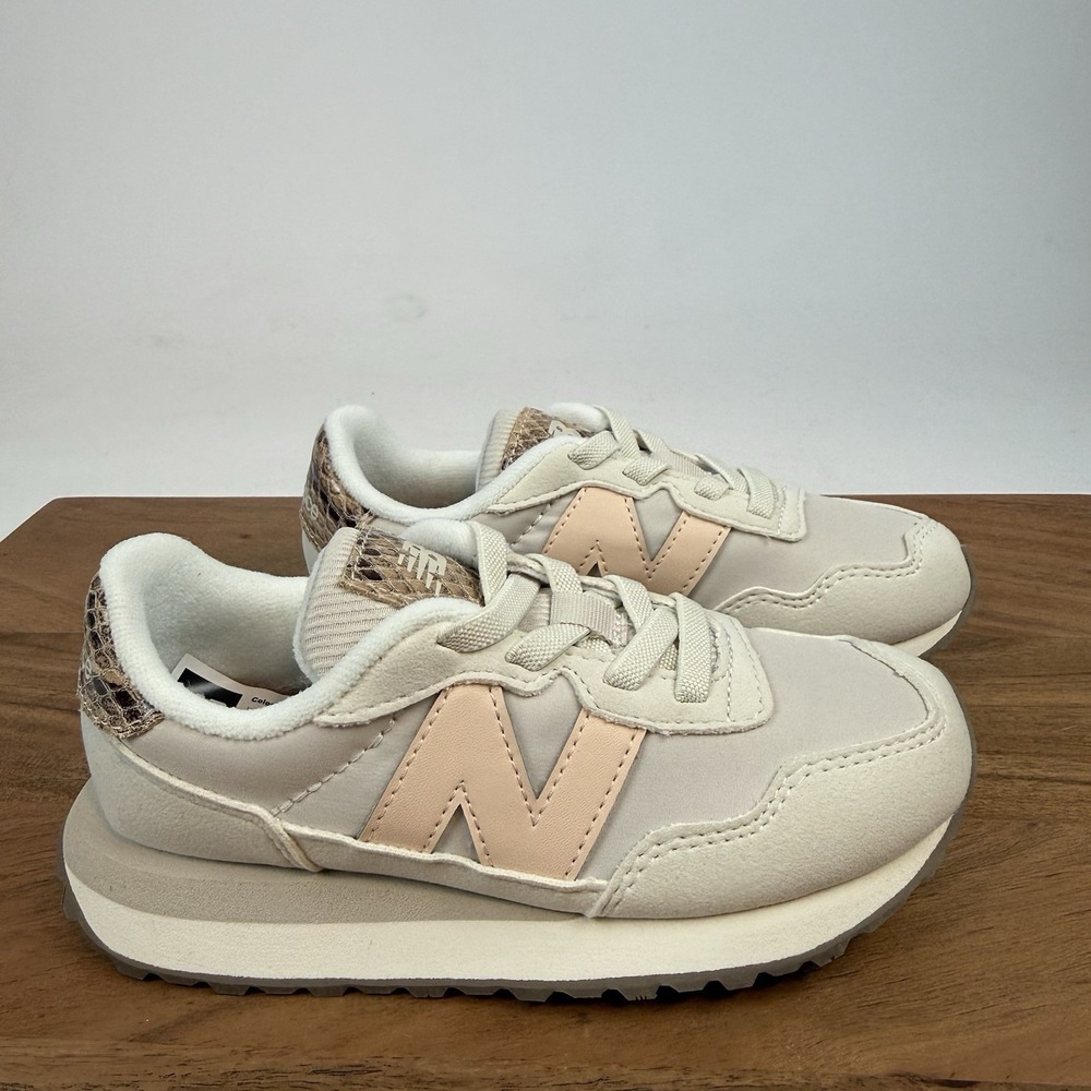 NIB Little Kids Girls New Balance 237 Bungee White Snake Sneakers Shoes Size 11